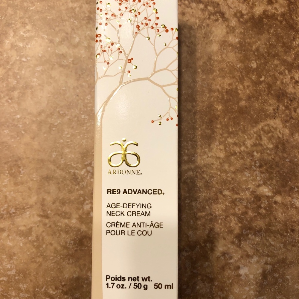 Arbonne RE9 Advanced Age Defying Neck Cream